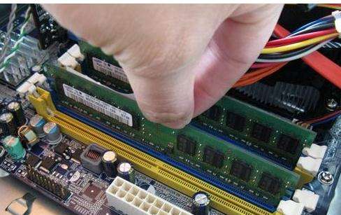 服務器維護經驗談:硬件升級注意事項(圖3) 服務器維護經驗談:硬件升級注意事項(圖3)